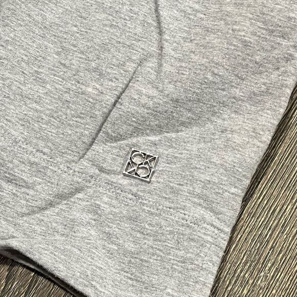 Calvin Klein Sweatshirt Turtleneck Pullover Fleece Ribbed Logo Gray Size Medium - Picture 2 of 5